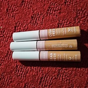 Lots of 3 Cover Girl Clean fresh hydrating concealer.